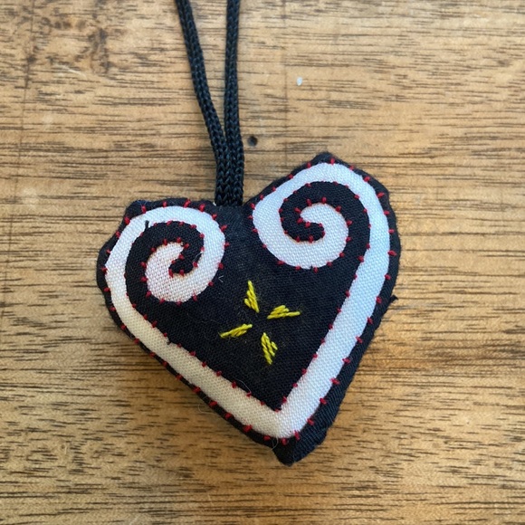 Hmong Embroidered Fabric Hearts from Laos - Picture 11 of 15